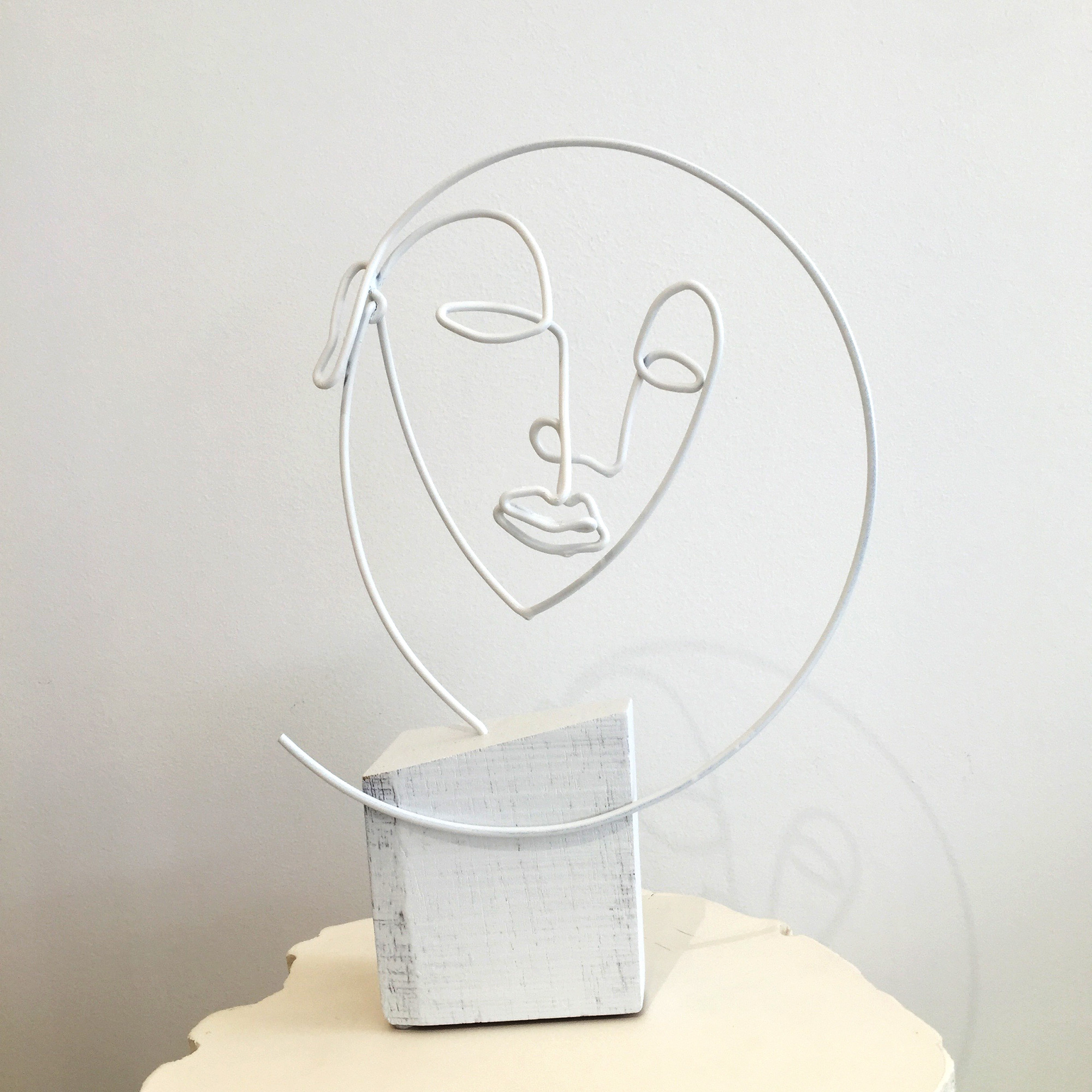 Face on Block no.10 - Image 1
