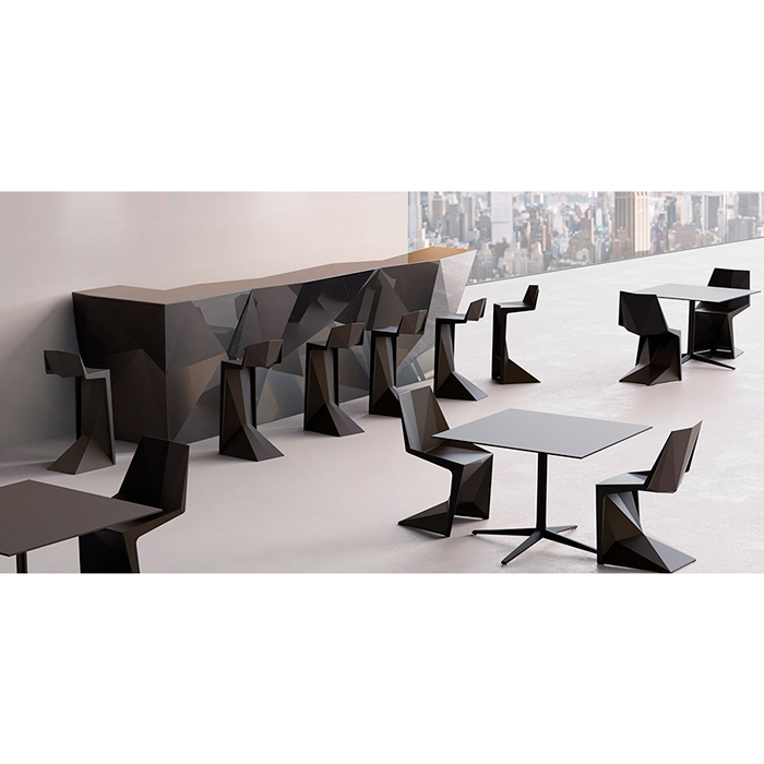 VOXEL_STOOL_51040_setting2_Vondom_VillaVici