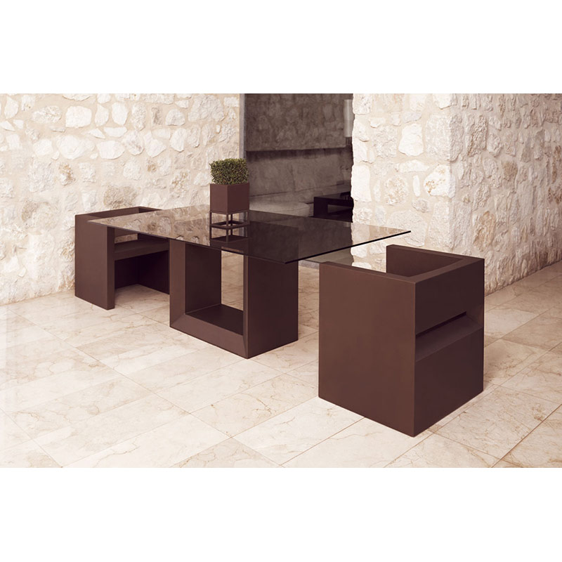 Vela_ArmChair_54052_table_54050_setting_Vondom_VillaVici